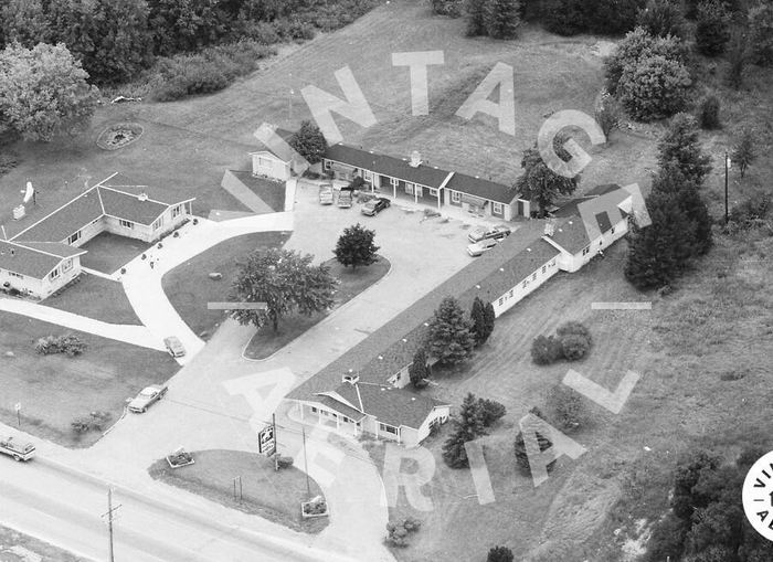 Revere Motel - 1986 Aerial Photo